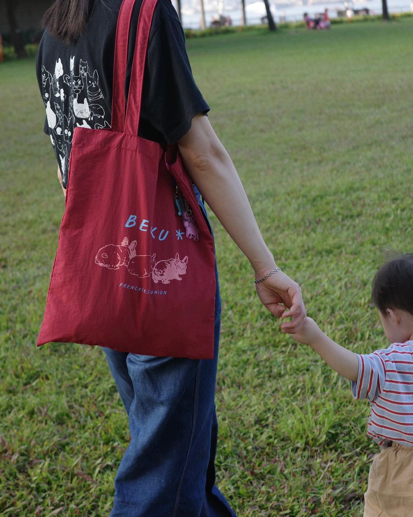 Becku Waterproof Tote Bag (Red)